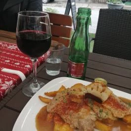Hárs Kisvendéglő Eger - Étel/ital