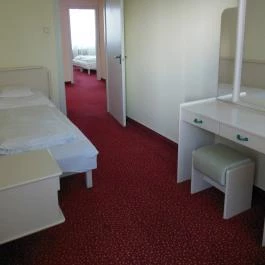 Erzsébet Szálloda Balatonőszöd, Balatonőszöd - Szobák