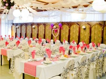 Pozsonyi Étterem & Söröző Győr