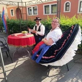 Oszmán Sátor, Eger - Külső kép