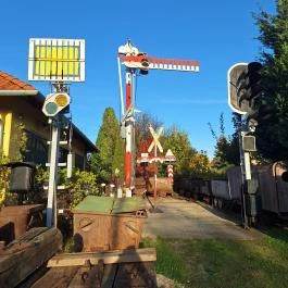 Vasúttörténeti gyűjtemény és kisvasút, Füle - Külső kép