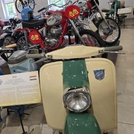 Kaáli Autó-Motor Múzeum, Dörgicse - Belső