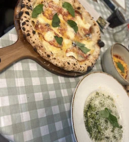 Pizza Margherita