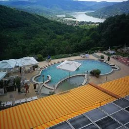 Silvanus Wellness & Konferencia Hotel Visegrád - Medence/kert