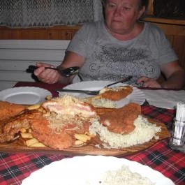 Báró Eötvös Loránd Turistaház étterme, Dobogókő - Étel/ital