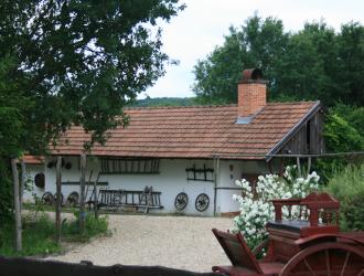 Kerca Bio Farm Rusztikus Vendégházak, Kercaszomor