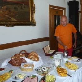 Sárga Csikó Étterem és Panzió Bácsalmás - Étel/ital