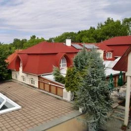 Hotel Kiss, Tata - Külső kép