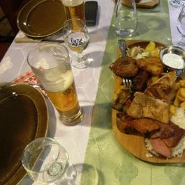 Nagy Fatál Konyhája Budapest - Étel/ital