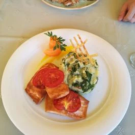 Kalóz Fregatt Étterem, Tata - Étel/ital