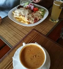 Kőkorszaki Pocak-tömő Étterem & Pizzéria