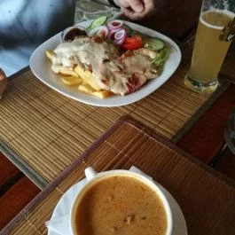 Kőkorszaki Pocak-tömő Étterem & Pizzéria, Bogács - Étel/ital