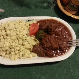 Tornácos Panzió, Hegykő - Vendéglátás