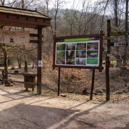 Bertényi Miklós Füvészkert, Visegrád - Külső kép