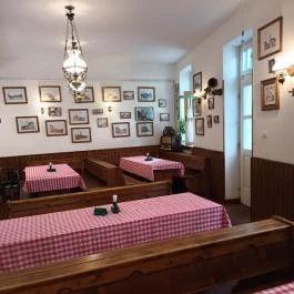 Zöld Kapu Vendéglő, Budapest - Belső