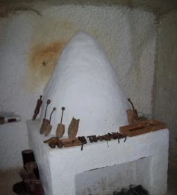 Sáfrány Kert és Egerszalóki Barlanglakások