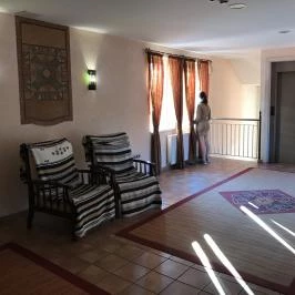 Mesés Shiraz Hotel Egerszalók - Belső