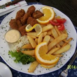 Tassi Halászcsárda, Tass - Étel/ital