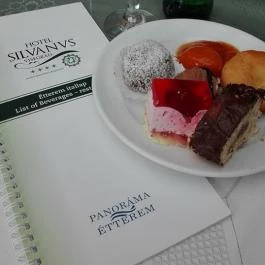 Hotel Silvanus Panoráma Étterem Visegrád - Étel/ital
