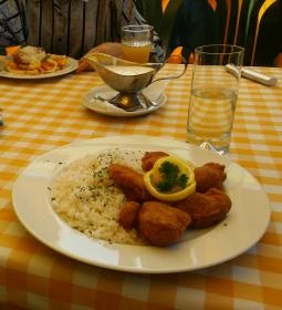 Kápolnai Autós Vendéglő