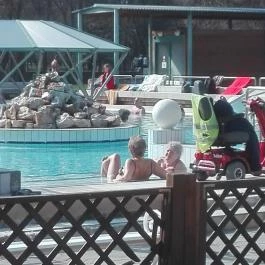 Hunguest Hotel Flóra Eger - Medence/kert