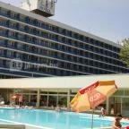 Danubius Hotel Annabella Balatonfüred - Medence/kert