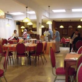 Hotel Három Hattyú, Balatonföldvár - Vendéglátás