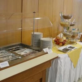 Hotel Panoráma Balatongyörök, Balatongyörök - Vendéglátás