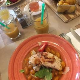 Borbarátok Vendéglő, Badacsonytomaj - Étel/ital