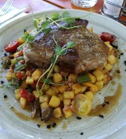 Borbarátok Vendéglő