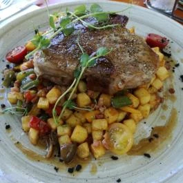 Borbarátok Vendéglő, Badacsonytomaj - Étel/ital