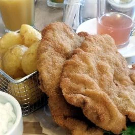 Borbarátok Vendéglő, Badacsonytomaj - Étel/ital