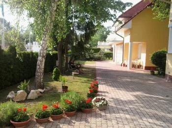 Penta Lux Hotel és Apartman Tata