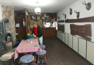 Kocsma a Pipáshoz Magyarkúti Kisvendéglő Verőce