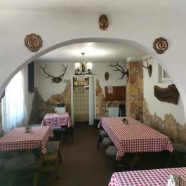 Kocsma a Pipáshoz Magyarkúti Kisvendéglő, Verőce - Belső