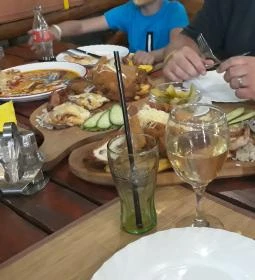 Kőkorszaki Pocak-tömő Étterem & Pizzéria