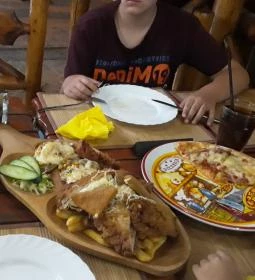 Kőkorszaki Pocak-tömő Étterem & Pizzéria