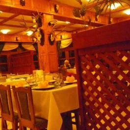 Háromforrás Étterem Kőkapu , Nagyhuta - Belső