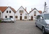 Judit Étterem, Borozó & Panzió Hajós