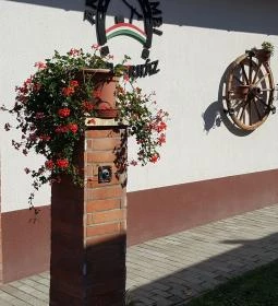 Aranyosidomb Udvarház