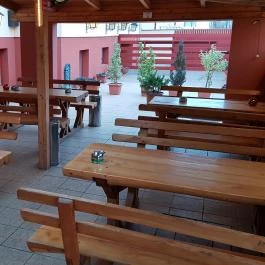 Aranypatkó Étterem Debrecen - Külső kép