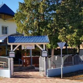 Boglárka Panzió-Étterem ás Apartmanházak Mezőkövesd - Külső kép