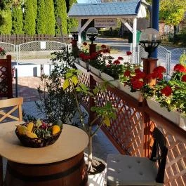 Boglárka Panzió-Étterem ás Apartmanházak Mezőkövesd - Külső kép