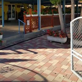 Boglárka Panzió-Étterem ás Apartmanházak Mezőkövesd - Külső kép