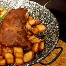 Butiq Bisztró & Bár Debrecen - Étel/ital