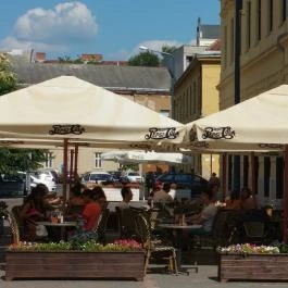 Cafe Frei Debrecen Főtér Debrecen - Külső kép