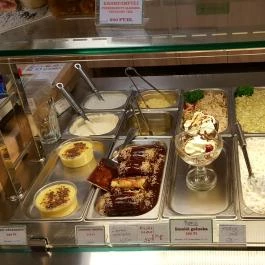 Csekő Kávéház & Gyorsétterem Debrecen - Étel/ital