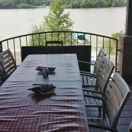 Csurgó Étterem , Dunakeszi - Külső kép