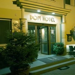 Dóm Hotel étterme Szeged - Külső kép