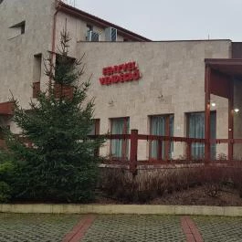 Erdőspuszta Club Hotel - Fenyves Vendéglő, Debrecen - Külső kép